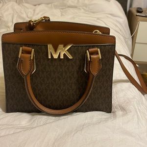 Michael kors mini crossbody with matching wallet